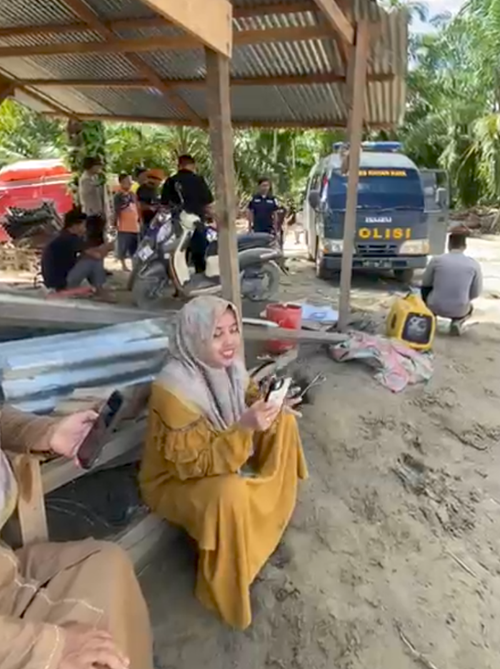 Screenshot_2025-12-09-17-57-20-252_com.whatsapp