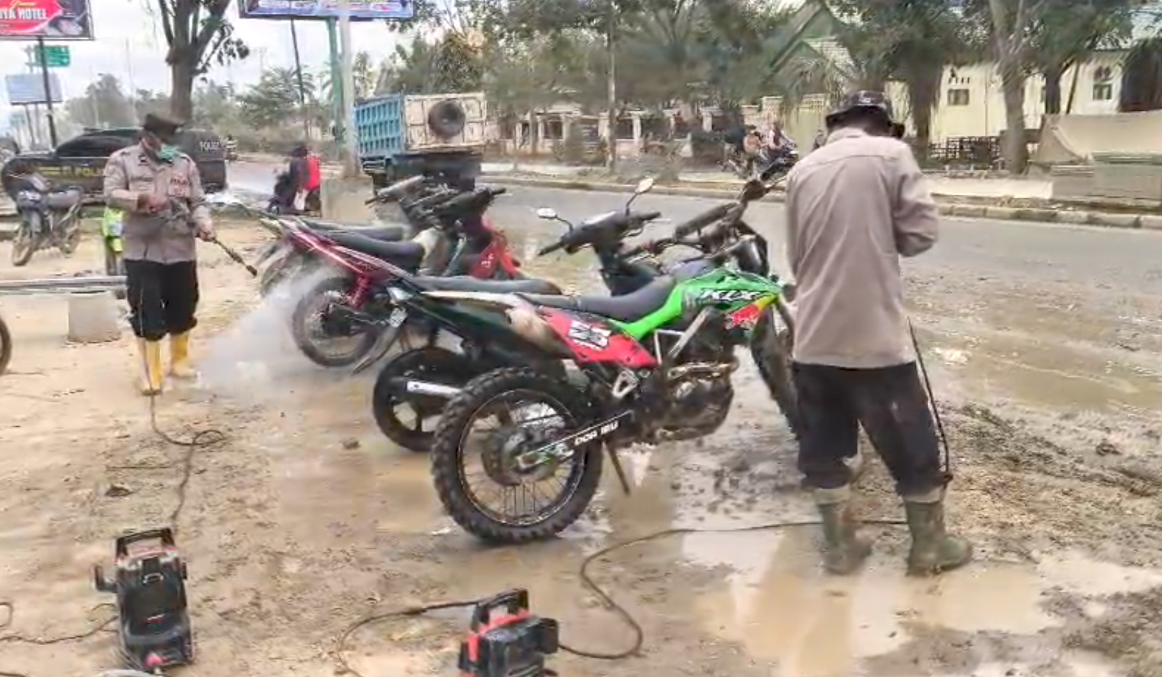 Screenshot_2025-12-26-17-07-53-628_com.whatsapp