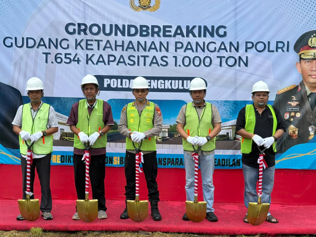 Panen Raya di Tuban, Presiden Prabowo Apresiasi Peran Polri Wujudkan Ketahanan Pangan Nasional