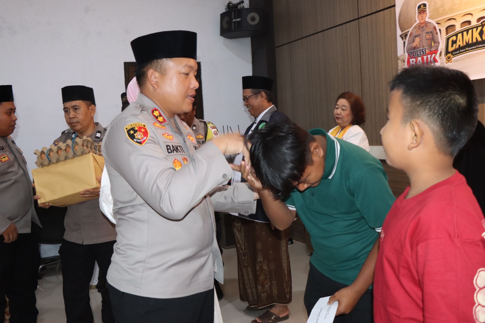 Perkokoh Toleransi di Hari Bhayangkara ke-80, Polres Bengkulu Utara Gelar Doa Lintas Agama dan Bakti Sosial