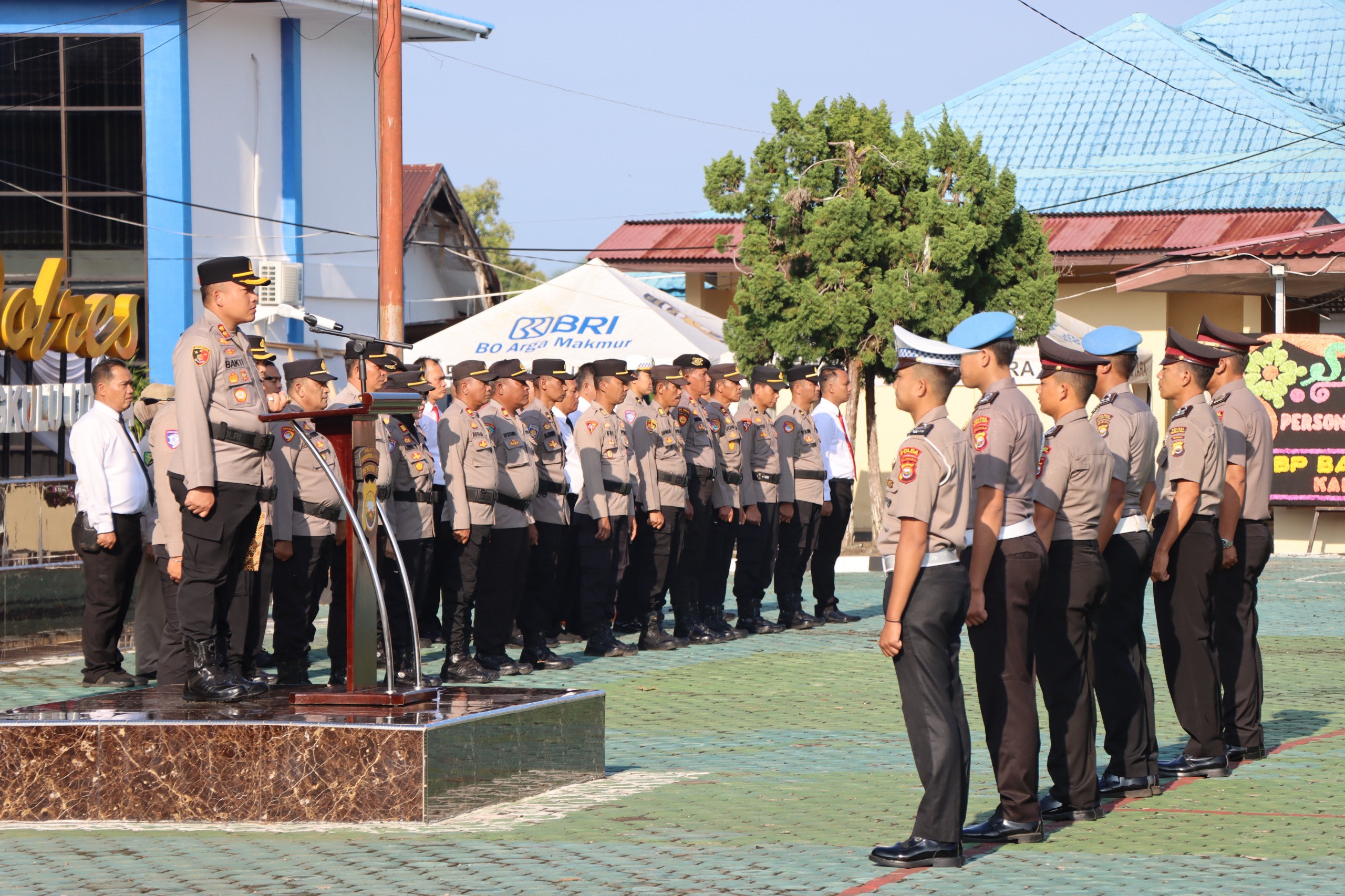 Kapolres Bengkulu Utara Pimpin Upacara Kenaikan Pangkat, Tekankan Profesionalisme dan Integritas