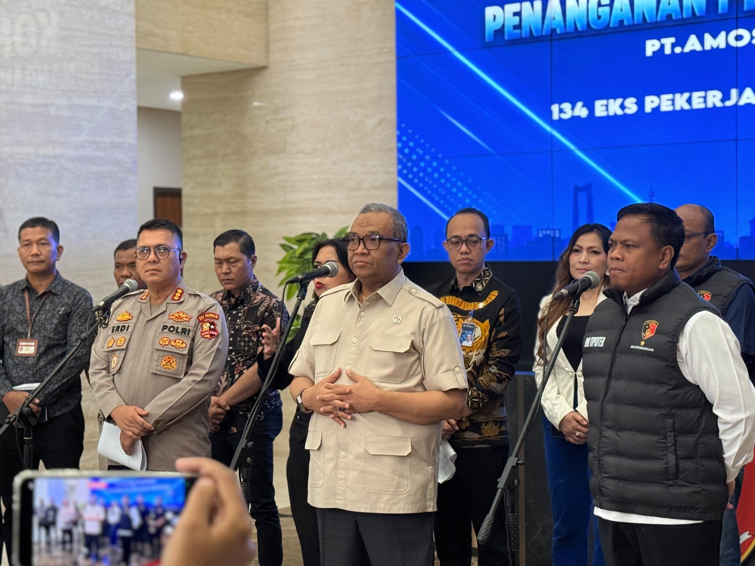 Desk Ketenagakerjaan Polri dan Kemnaker Selesaikan Perselisihan PHK 134 Pekerja PT Amos Indah Indonesia
