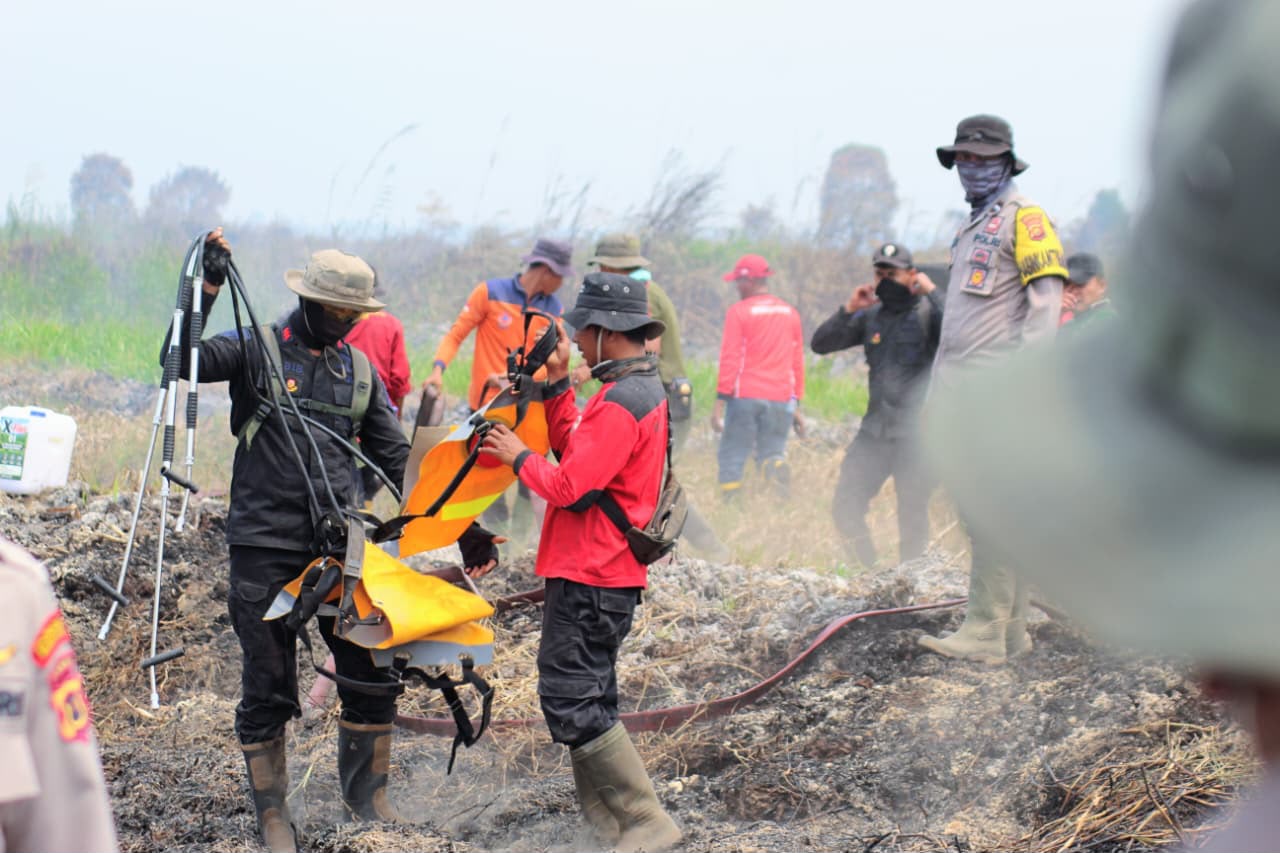 Polda Jambi Cek dan Tangani Karhutla di Sungai Aur, Luas Lahan Terbakar Capai 20 Hektare
